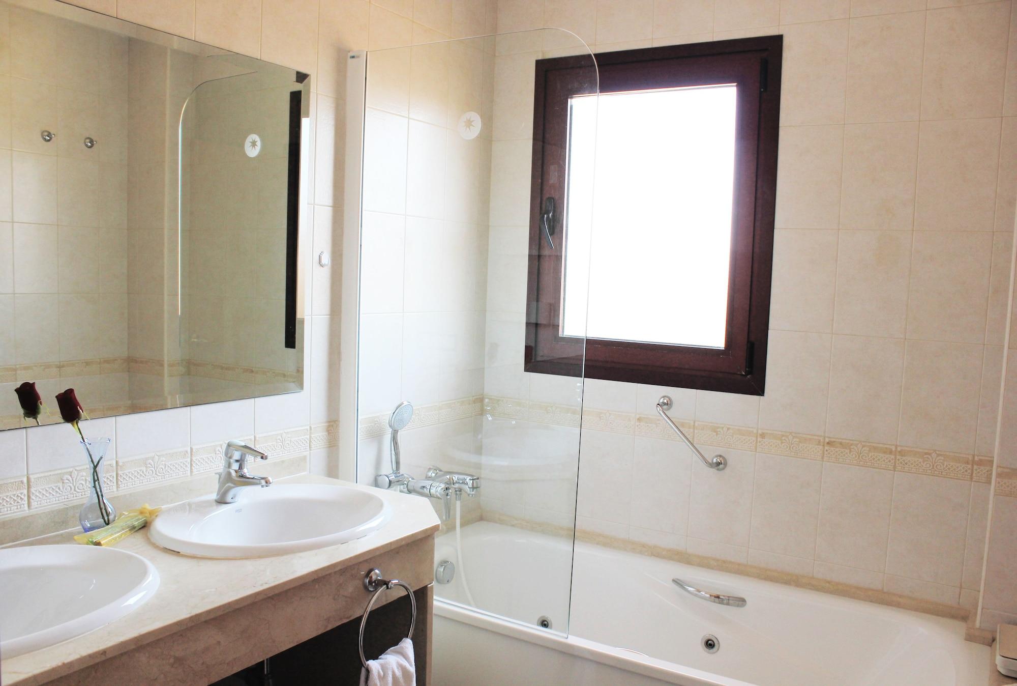 אלביר Apartamentos Albir Confort - Avenida III מראה חיצוני תמונה